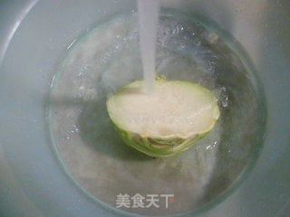 红椒鸡蛋炒苤蓝的做法步骤：2