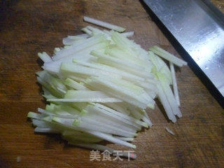 红椒鸡蛋炒苤蓝的做法步骤：3