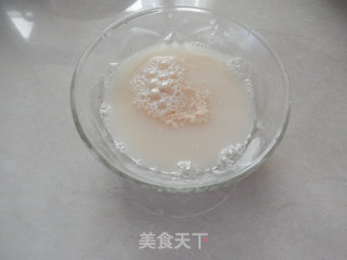 京葱肉包子的做法步骤：1