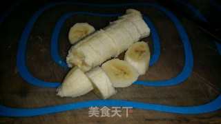 香蕉牛奶的做法步骤：2