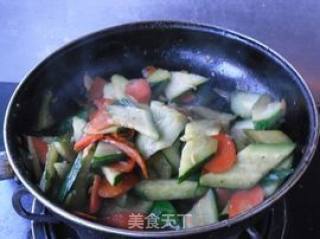 胡萝卜炒瓜片的做法步骤：6