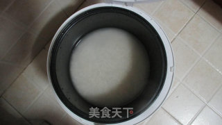 让人食欲大开的焖饭——培根三丁焖饭的做法步骤：1