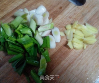 湖南甜酒糟蒸干鱼仔的做法步骤：3