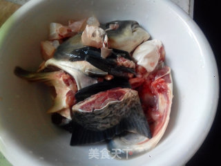 鱼头豆腐汤的做法步骤：1