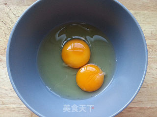 家庭制作虾仁玉米炒饭的做法步骤：4