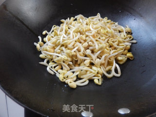 豉香豆芽的做法步骤：5