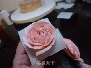 奶油霜裱花蛋糕的做法步骤：23