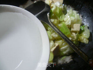 虾肉圆白菜冻豆腐的做法步骤：7