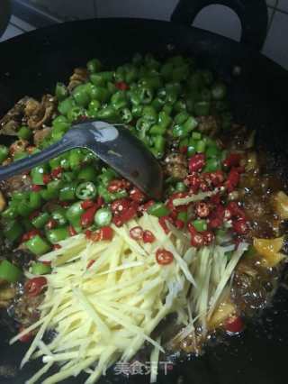 小尖鸡的做法步骤：11