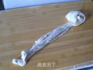 椒盐油饼的做法步骤：6