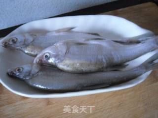 烤鱼的做法步骤：1