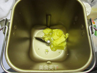 美味肉松小餐包的做法步骤：2