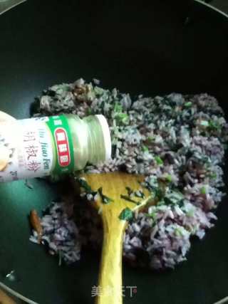 苋菜炒饭的做法步骤：5
