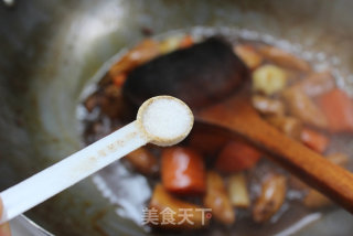 下饭好滋味——杏鲍菇烧胡萝卜的做法步骤：10