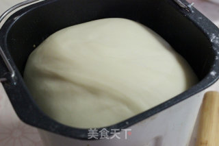 鲜嫩多汁的牛肉馅饼的做法步骤：2