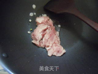 养生不可少菌类--杏鲍菇炒胡萝卜的做法步骤：4