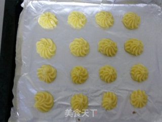 掌握关键点做出完美泡芙——香草泡芙（含香草馅作法）的做法步骤：14