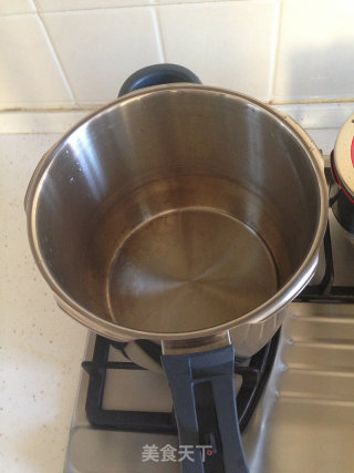 番茄牛腩面的做法步骤：3
