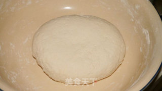 梅干菜猪肉大包的做法步骤：2