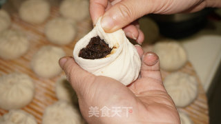 梅干菜猪肉大包的做法步骤：6