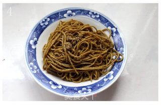 凉拌荞面饸饹的做法步骤：4