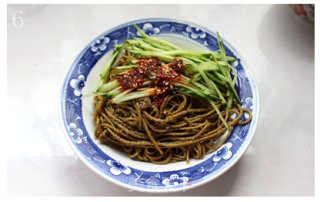 凉拌荞面饸饹的做法步骤：6