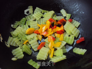 清炒莴笋的做法步骤：11