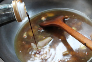 一个人的午餐也可以有滋有味——红烧牛肉面的做法步骤：7