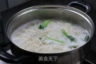 一个人的午餐也可以有滋有味——红烧牛肉面的做法步骤：10