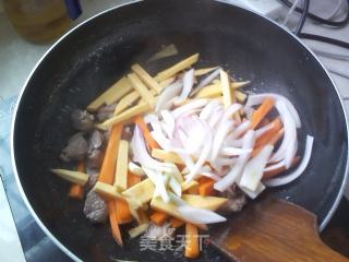 牛肉抓饭的做法步骤：6