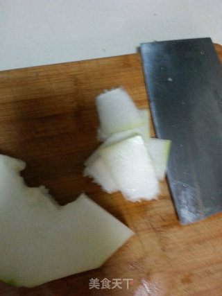 冬瓜虾仁肉丸汤的做法步骤：1