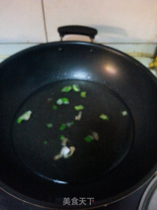 冬瓜虾仁肉丸汤的做法步骤：5