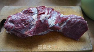 牛肉煲的做法步骤：1