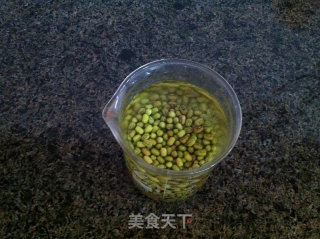 绿豆紫色米饭的做法步骤：2