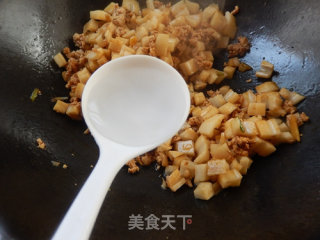 肉末藕丁的做法步骤：9