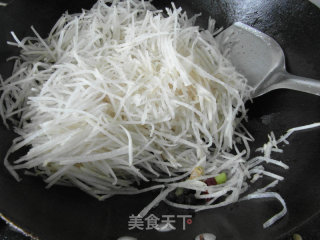 豆豉萝卜丝的做法步骤：4