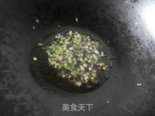 葱油草菇的做法步骤：3