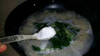 鸡蛋肉酱汤面的做法步骤：5