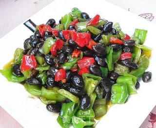 彩椒炒黑豆的做法步骤：8
