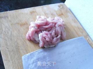 炒蒜薹的做法步骤：2