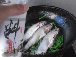 葱烧季花鱼的做法步骤：3