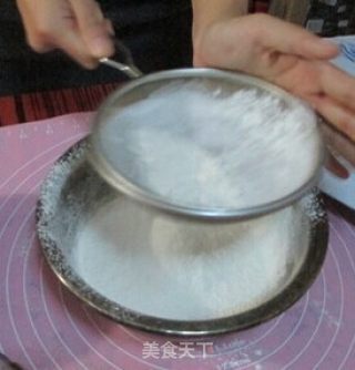 迷糊娃娃洗澡蛋糕，泡泡浴哦，芭比娃娃蛋糕（内涵威风蛋糕详细制作过程）的做法步骤：8