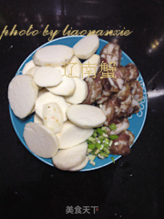 腊肠芋头的做法步骤：2