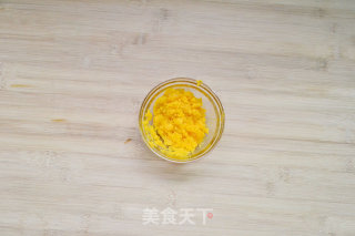 【蟹黄豆腐】餐桌上那一道高大上黄金豆腐的做法步骤：4