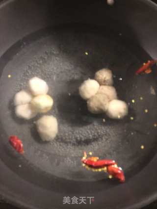 肉丸时蔬粉丝汤的做法步骤：1