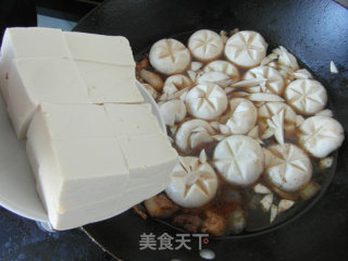 口蘑炖肉的做法步骤：6