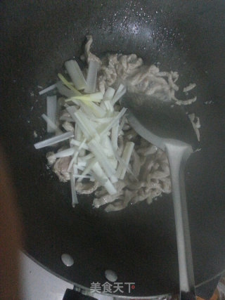 线辣椒炒肉丝的做法步骤：4