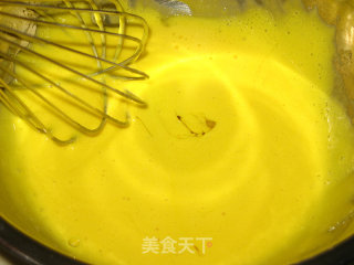 渐变色奶油裱花蛋糕的做法步骤：3