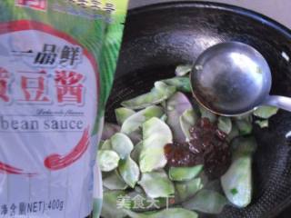 黄豆酱烧猪耳豆的做法步骤：3