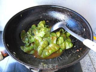 黄豆酱烧猪耳豆的做法步骤：5